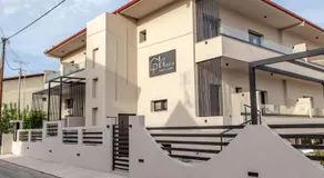 LA PLAZA luxury suites NEA VRASNA - Image 5