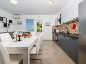 Private Villa in Zupanici near Rabac with jacuzzi - Image 5