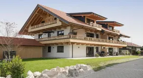 FENJOY Ferienapartments am Chiemsee - Balkon - BBQ - Image 3
