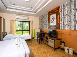 Prew Lom Chom Nam Resort - Image 2