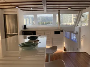 Victoria Houseboat - Image 4