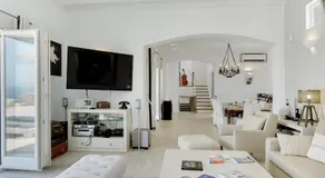 Blueros Luxury Villa - Image 2