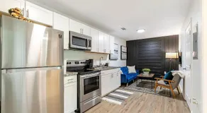 Charming 2BR Retreat-Free Parking - Image 3
