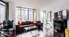 Adelaide Stays and Suites - Walk to Subway - Easy Access Downtown Toronto - Image 2