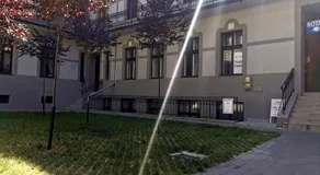 CADORO City Center Apartments- Ultracentral - Image 5