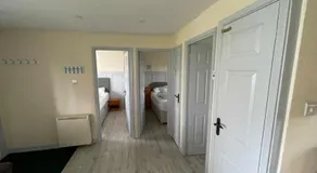 81 Hengar Manor - Image 5