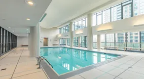High-Rise Condo with CN Tower View - Balcony - Free Parking - Downtown Toronto - Image 5