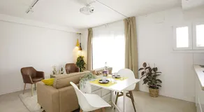 Apartamento de tres habitaciones en Girona - Image 3