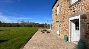 Gîte Rosalie, piscine couverte chauffée - Au bord de l'eau Conciergerie - Image 3