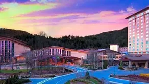 Harrah's Cherokee Valley River Hotel & Casino - A Caesars Rewards Destination - Image 3