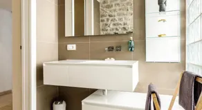Old Town Luxury House - Image 2