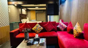 Sea View Suites - Image 3
