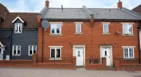 Colchester 3 BDR House, 2x Free Parking, Free Wi-Fi close to Station, Ideal for extended stays - Image 5