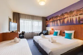 New West Inn - Image 2