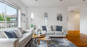 East Brighton Townhouse by Ready Set Host - Image 2
