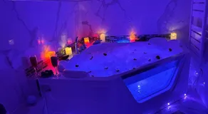 Luxueux Appartement Jacuzzi proche de Paris - Image 3