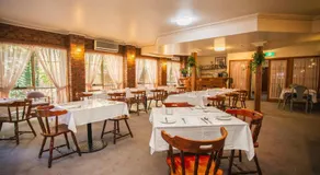 St Georges Motor Inn - Image 2