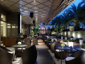 S Aura Hotel - Image 5