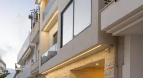 Estia Luxury Apartment - Image 5