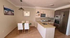 Appartement de vacances convivial et familial avec jardin, piscine et terrasse | Vue jardin | À côté de la plage | Parfait pour le travail à distance - Image 5
