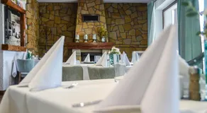 Hotel August - Image 3