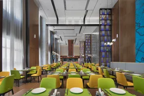 Hampton by Hilton Wuhan Guanggu First Road - Image 4