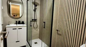 Increíble apartamento con garaje privado - Image 2