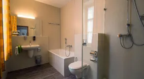 Altstadt-Hotel - Image 5
