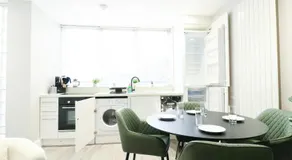 Fitzrovia - Charlotte Street by Viridian Apartments - Image 5