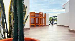 Excelente Casa en Zona de Cerritos en Frente a Alberca - Azul Pacífico I - Image 4