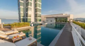 High floor Seaview 2BR Loft Maritime Suites Goerge Town Karpal Singh - Image 2