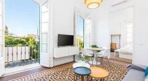 Suite Homes Apartamentos Plaza de la Merced - Image 2