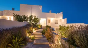 TD Villa Levante Modern Luxury Villa w Sea View - Image 4