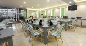 Grand Tryas Hotel - Image 5