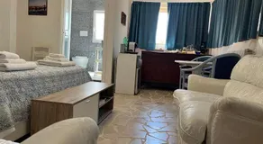 B&B Villa Mediterranea with private parking - Image 2