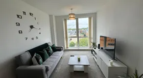 Luxury 1 Bed Apartment Hemel Hempstead Sleeps 4 Luton Airport Nearby - Image 2