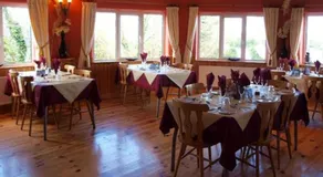 Keane's Bar & Restaurant - Image 3