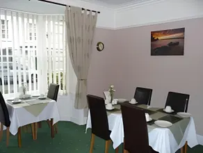 Cornubia Guest House - Image 5