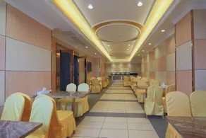 Vienna Hotel Guangdong Gaozhou City East Passenger Depot - Image 5