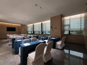 Canary Hotel - Image 4