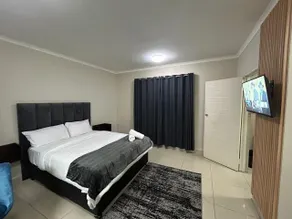 Bayside Hotel Suites - Image 2