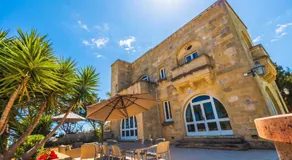 Nirvana Gozitan Villa & Pool - Happy Rentals - Image 4