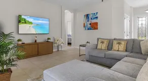 Family Friendly - Private Pool - Sleeps 10 - Image 2