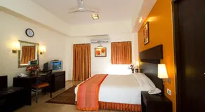 Chateau Windsor Hotel - Marine Drive - Image 2