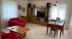 Villa Vacanze - vicino Arona - Image 2