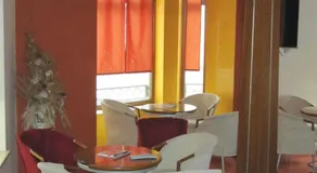Central Family Hotel - Image 5