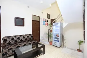 Hotel O Royal Shades - Image 5