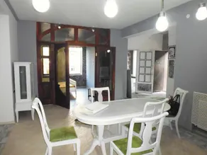 Stylish Two Bedroom Apartment in the city Center - Image 2
