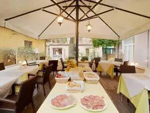 MA Hotel - Image 5