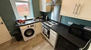 Resilets Quayside Stays 2 - Central - Contractors - 2BR - Image 3